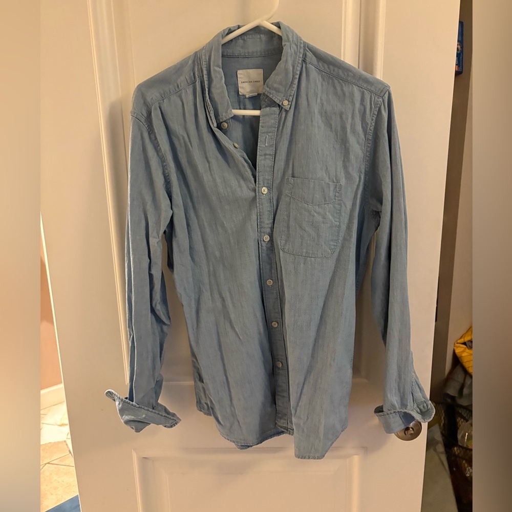 American Eagle Outfitters Button Down Chambray Shirt